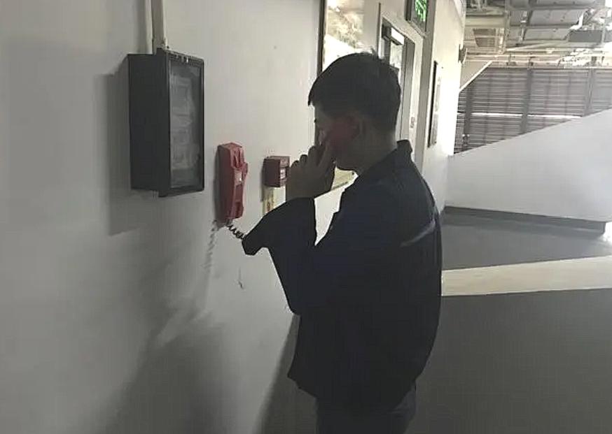 电柜标识警示_配电柜警示标志_配电柜上警示标识