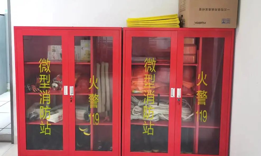 配电柜警示标志_电柜标识警示_配电柜上警示标识