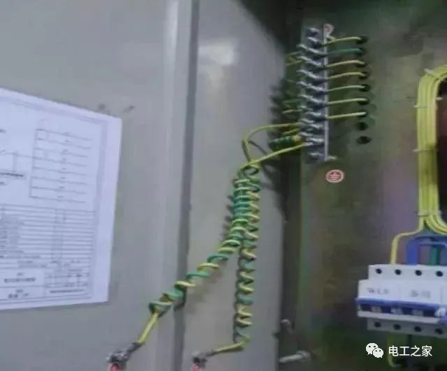 配电柜柜体标准_配电柜安装国家标准_配电柜安装要求与规范标准