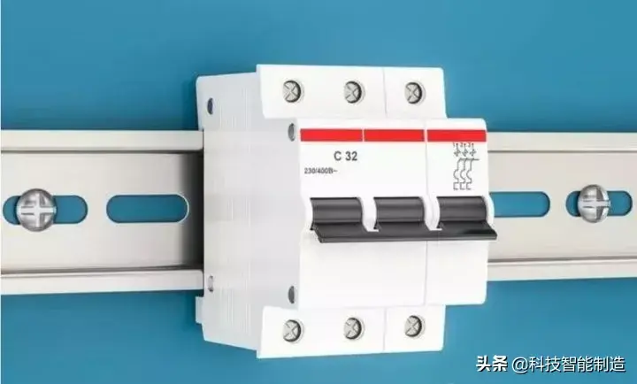 区分开关器空气断路保护_断路器和空气开关怎么区分_空气开关的分断能力