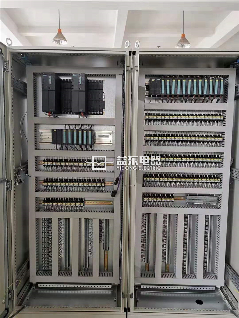 plc控制柜怎么排版_plc控制柜照片_plc柜图