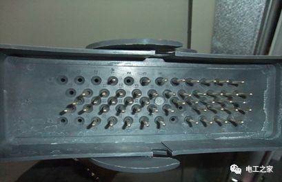 原因器断路跳闸处理方法是什么_断路器跳闸的原因及处理方法_原因器断路跳闸处理方法视频