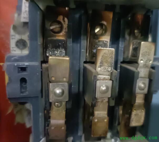 断路器跳闸故障处理与预防措施