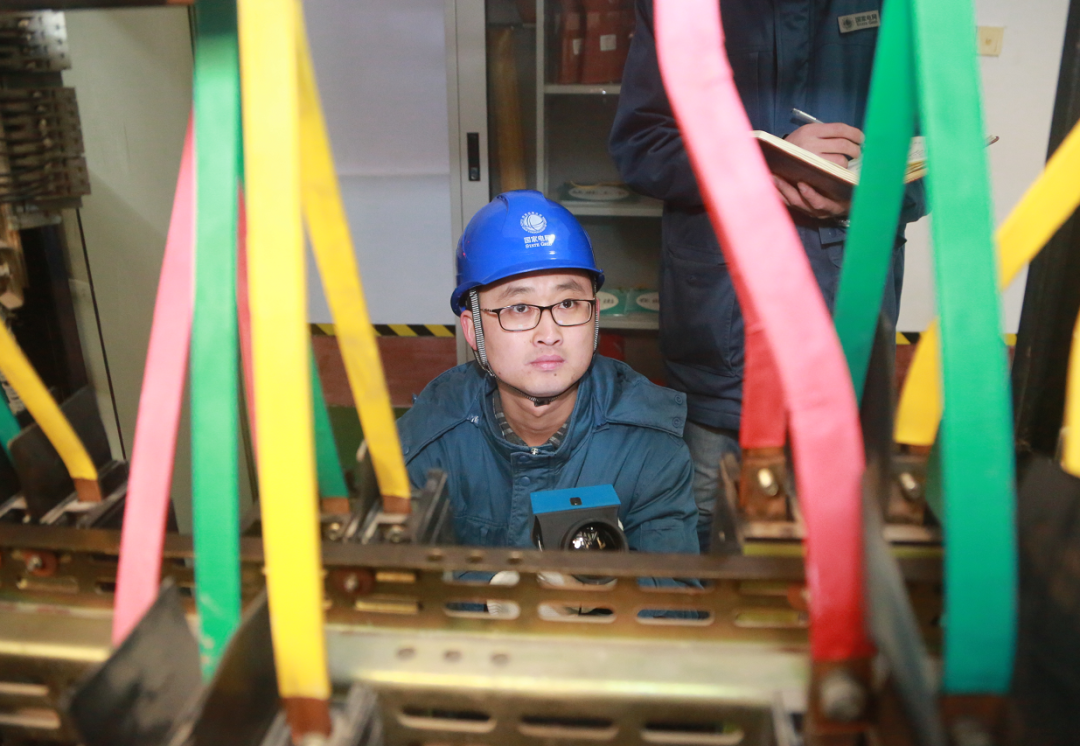 电箱控制柜_电柜箱控制电开关的叫什么_电柜控制箱图片
